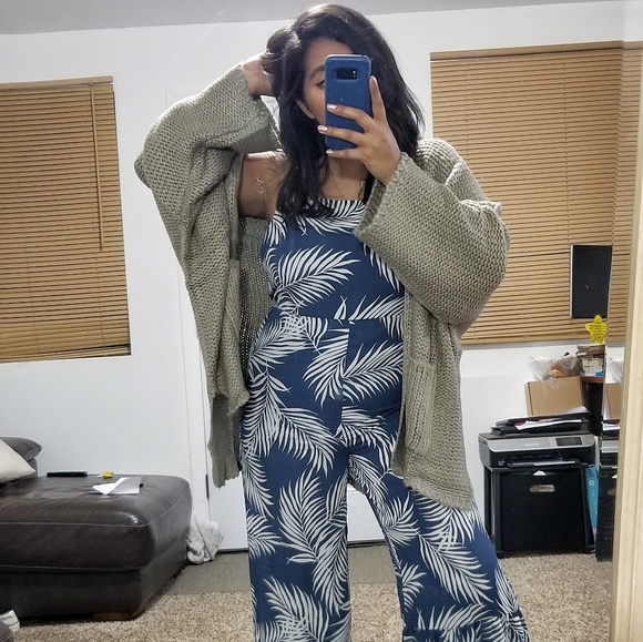 PALMTRESS BLUE PRINT TIE BACK JUMPSUIT - Picture 8 of 12